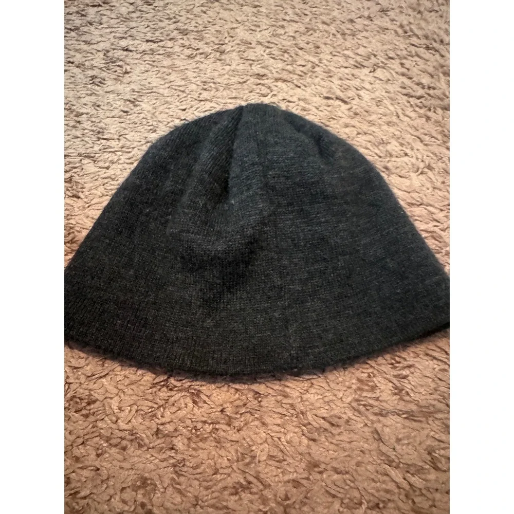 Puma Youth Black Gray Knit Beanie Winter Hat One Size Logo Size Tag Missing